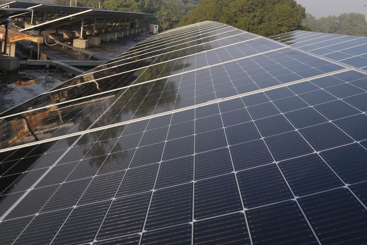 Sunlit rooftop solar panels in Lahore, Pakistan